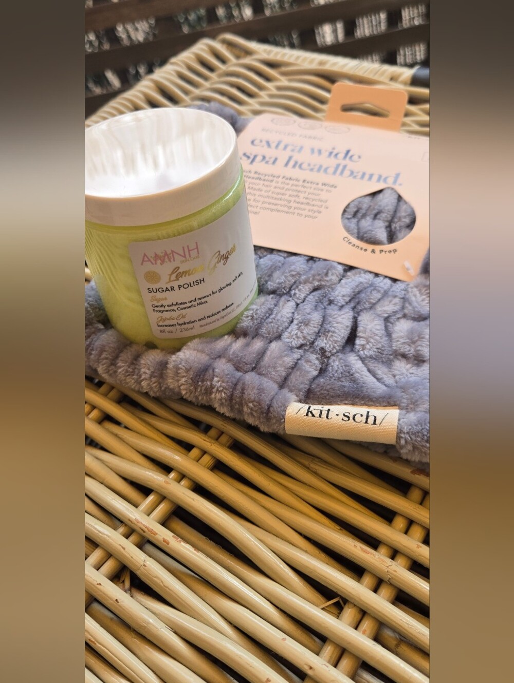 AMINNAH Lemon Ginger Sugar Polish - Gentle Exfoliating Body Scrub/ KITSCH H.BAND